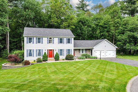 Photo of 19 Overlook Dr, Wilbraham, MA 01095 (MLS # 73517160)