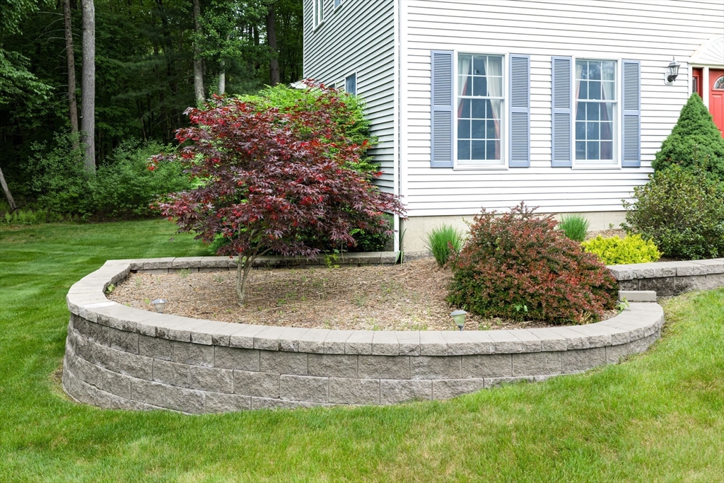 19 Overlook Dr