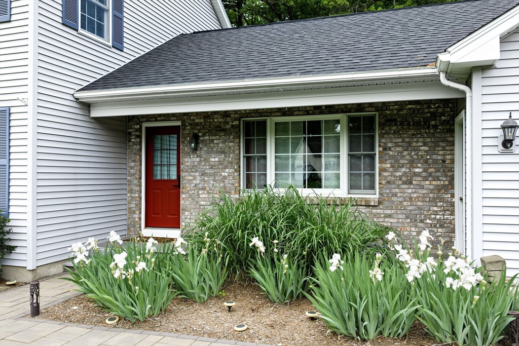 19 Overlook Dr