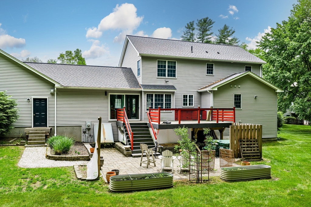 19 Overlook Dr