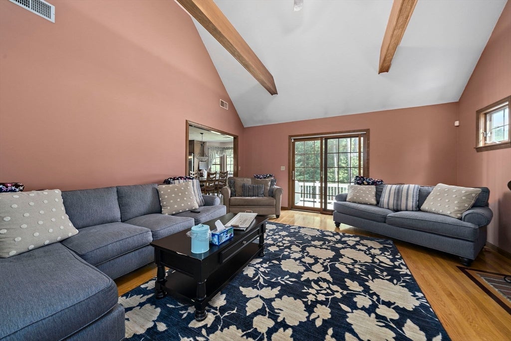 49 Lantern Ln, Pembroke, MA Photo #9