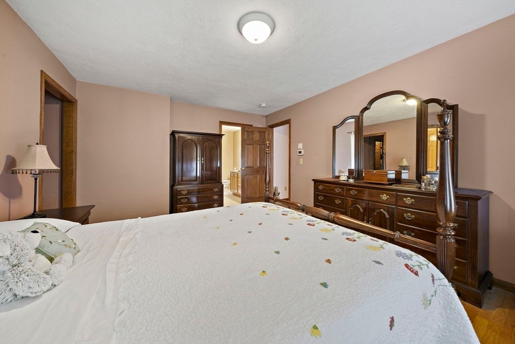 49 Lantern Ln, Pembroke, MA Photo #20