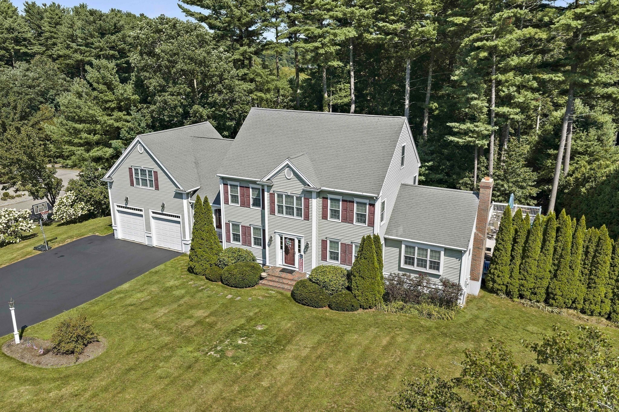 49 Lantern Ln