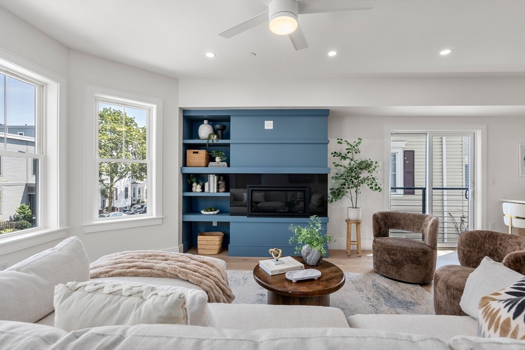 527 East 7th Street 3