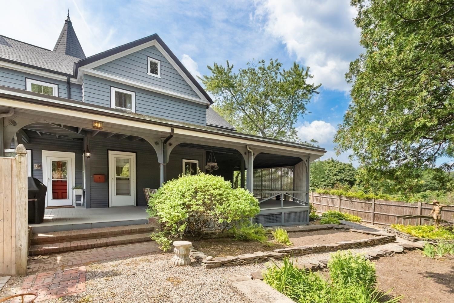 8 Leonard Cir, Medford, MA, 8 Leonard Cir, Medford, MA Photo #5