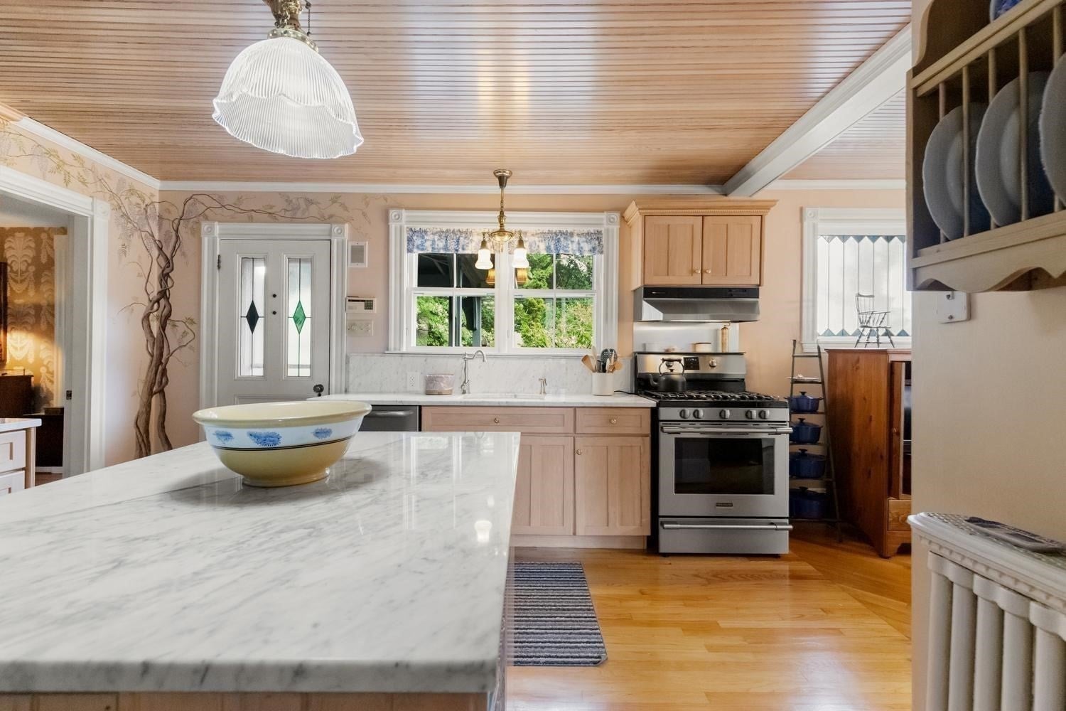 8 Leonard Cir, Medford, MA, 8 Leonard Cir, Medford, MA Photo #15