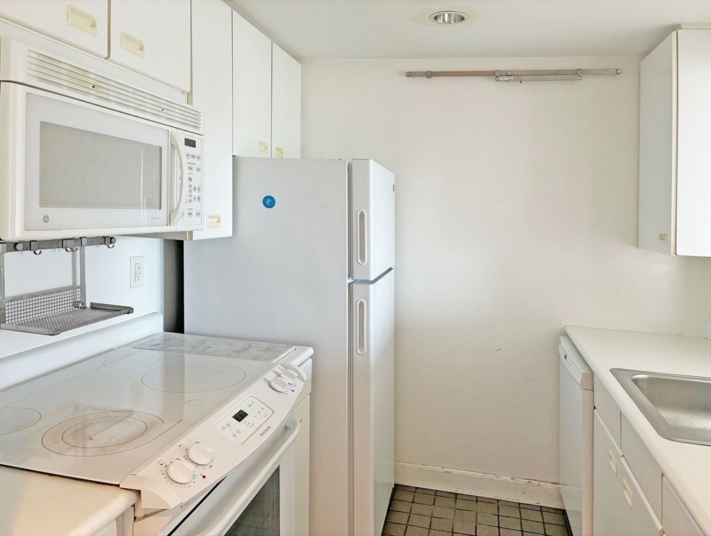 931 Massachusetts Ave #801, Cambridge, MA, 931 Massachusetts Ave #801, Cambridge, MA Photo #3