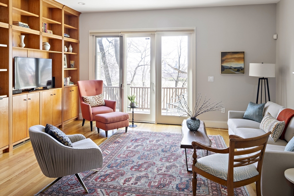 21 Weston Ave 21