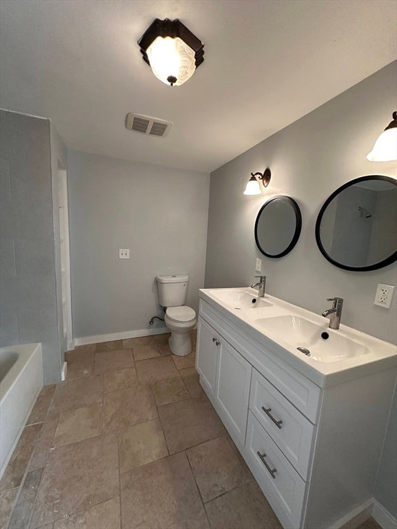 10 Linwood St, Oxford, MA, 10 Linwood St, Oxford, MA Photo #6