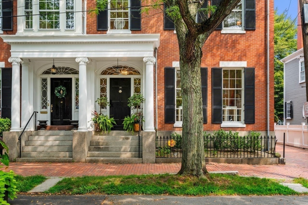 38 Chestnut Street