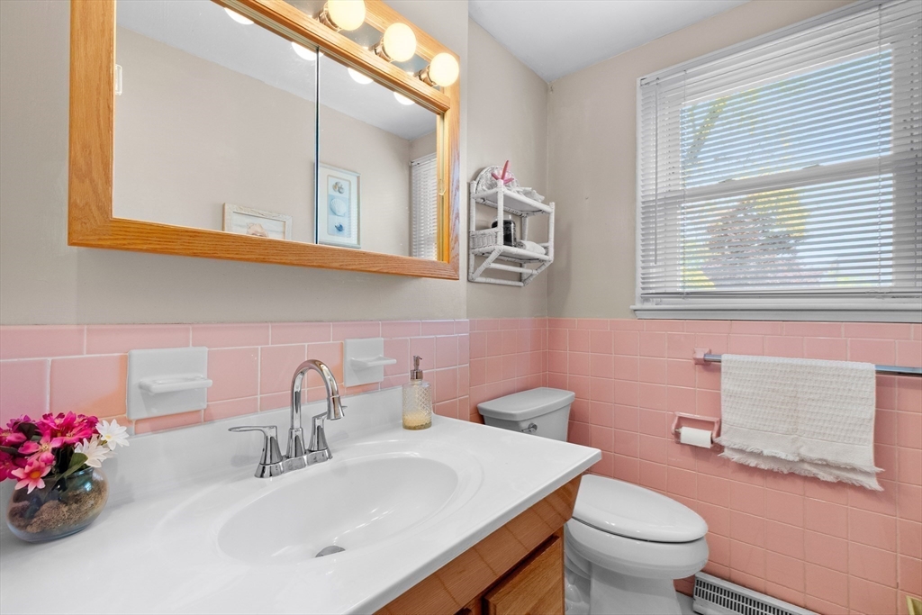 262 Sanders Avenue, Lowell, MA Photo #18