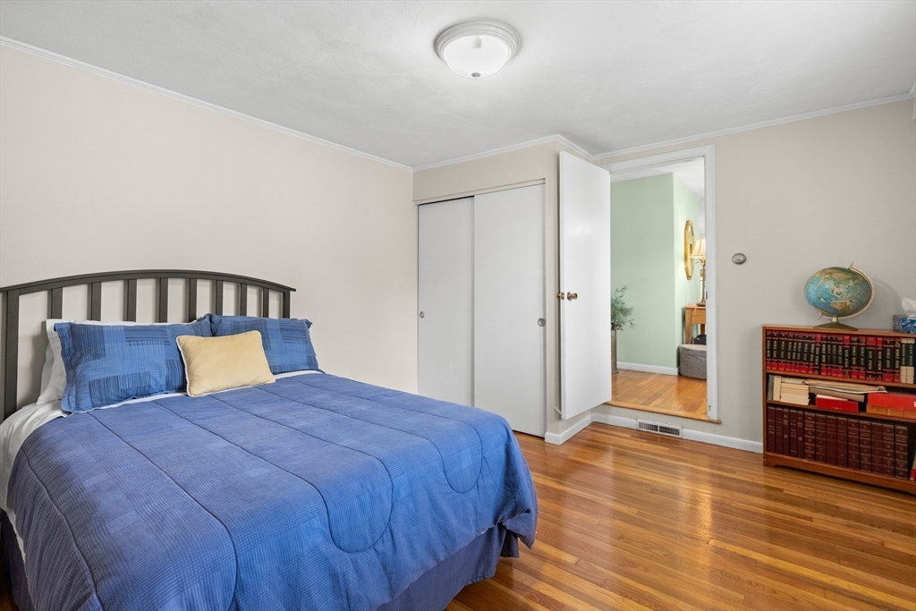 262 Sanders Avenue, Lowell, MA Photo #16