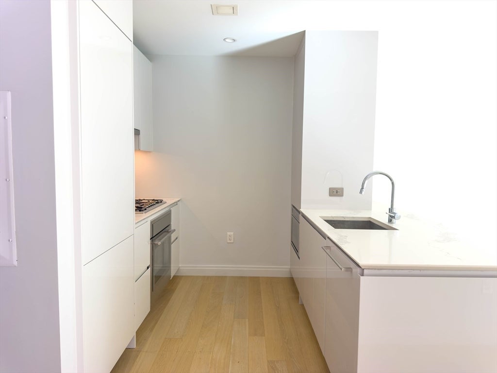 133 Seaport Blvd #919, Boston, MA, 133 Seaport Blvd #919, Boston, MA Photo #4