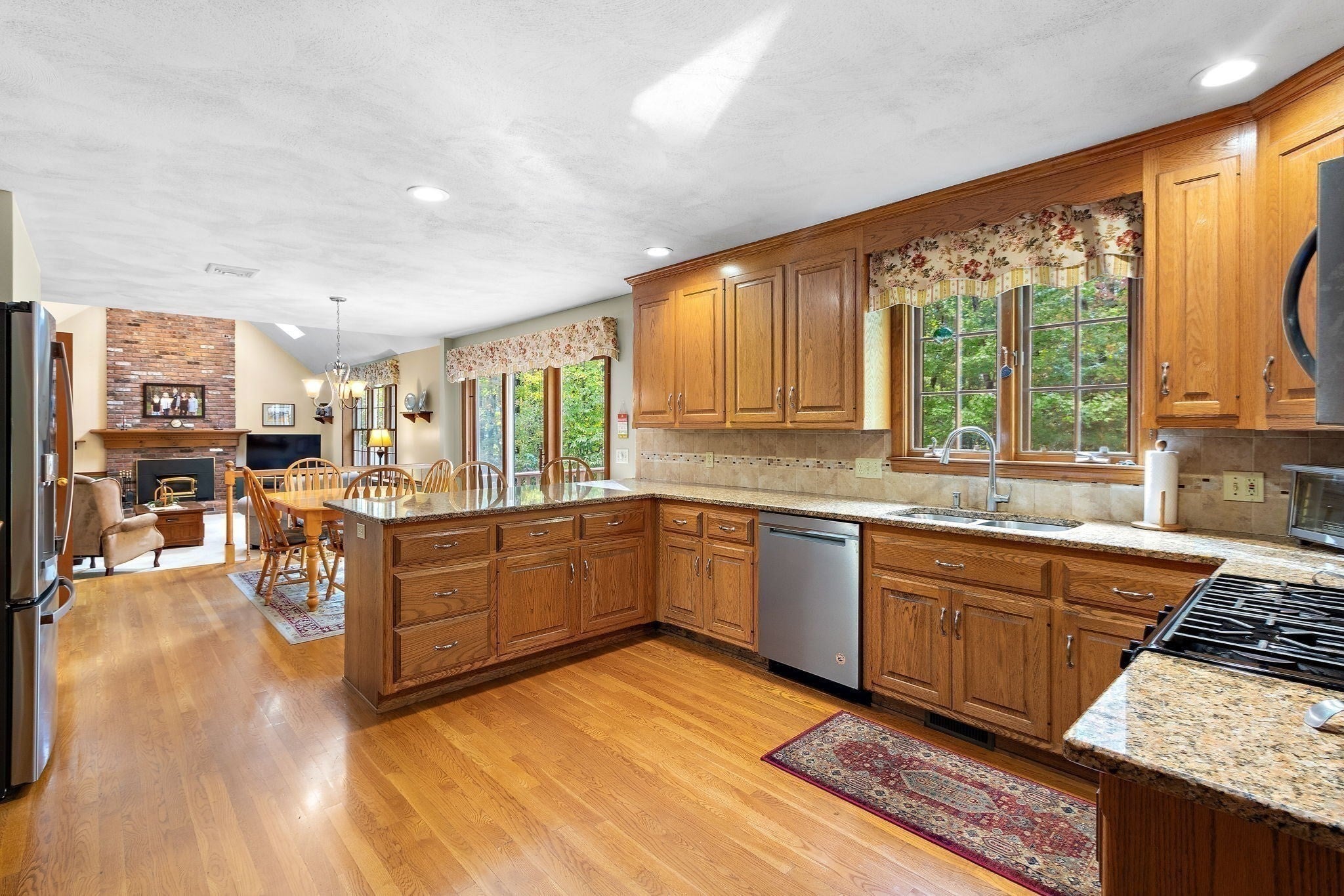 47 Jefferson Rd, Franklin, MA, 47 Jefferson Rd, Franklin, MA Photo #4