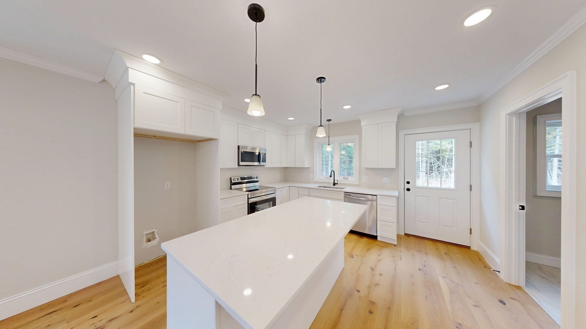 10 Maple Hill Rd, Lakeville, MA, 10 Maple Hill Rd, Lakeville, MA Photo #7