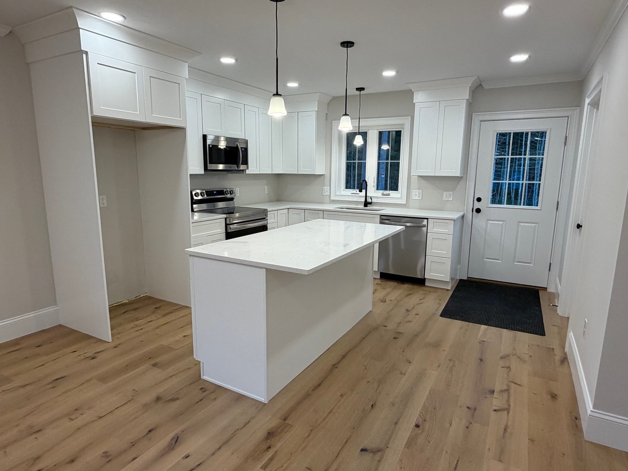10 Maple Hill Rd, Lakeville, MA, 10 Maple Hill Rd, Lakeville, MA Photo #4