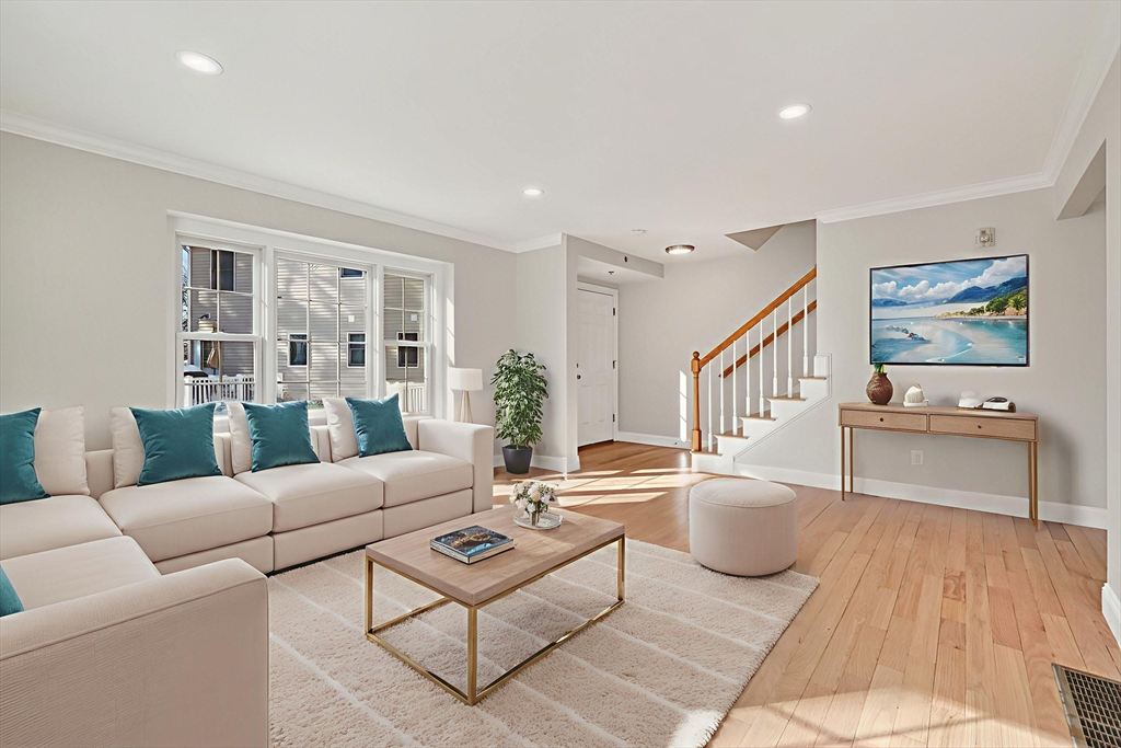 865 Washington Street 6