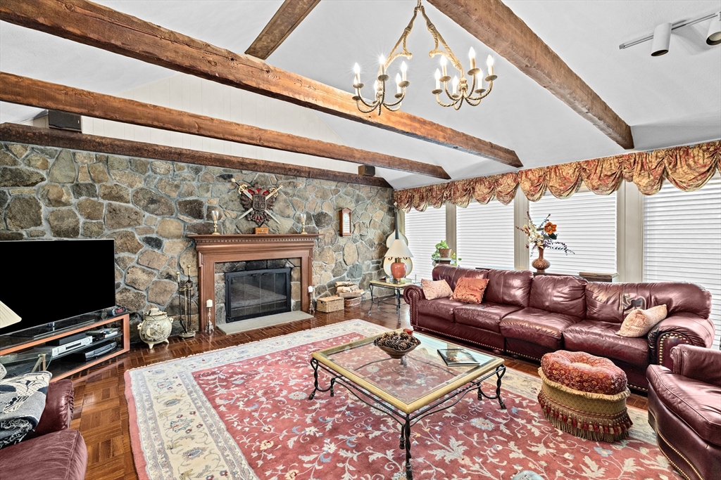 443 Chestnut St, Newton, MA Photo #17