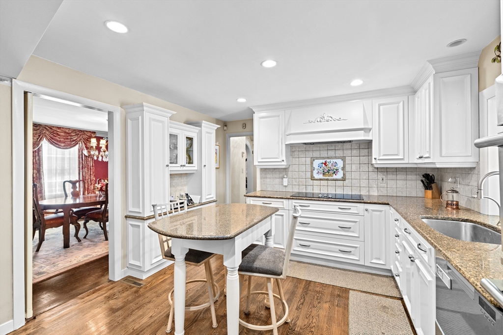 443 Chestnut St, Newton, MA Photo #10