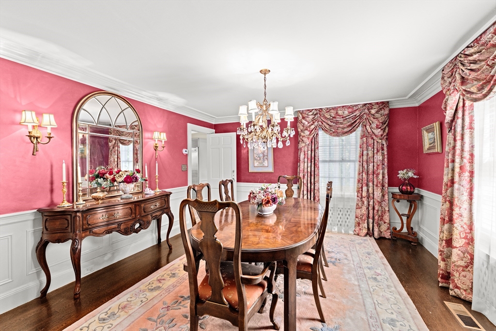 443 Chestnut St, Newton, MA Photo #12