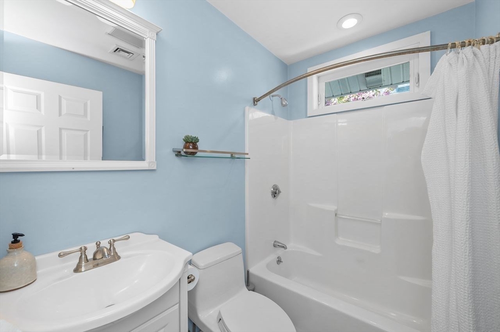 27 Wiltshire Rd #27, Newton, MA Photo #9