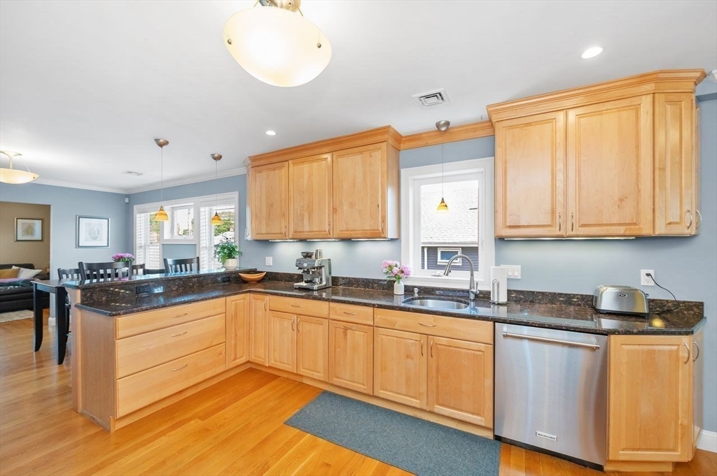 27 Wiltshire Rd #27, Newton, MA Photo #5