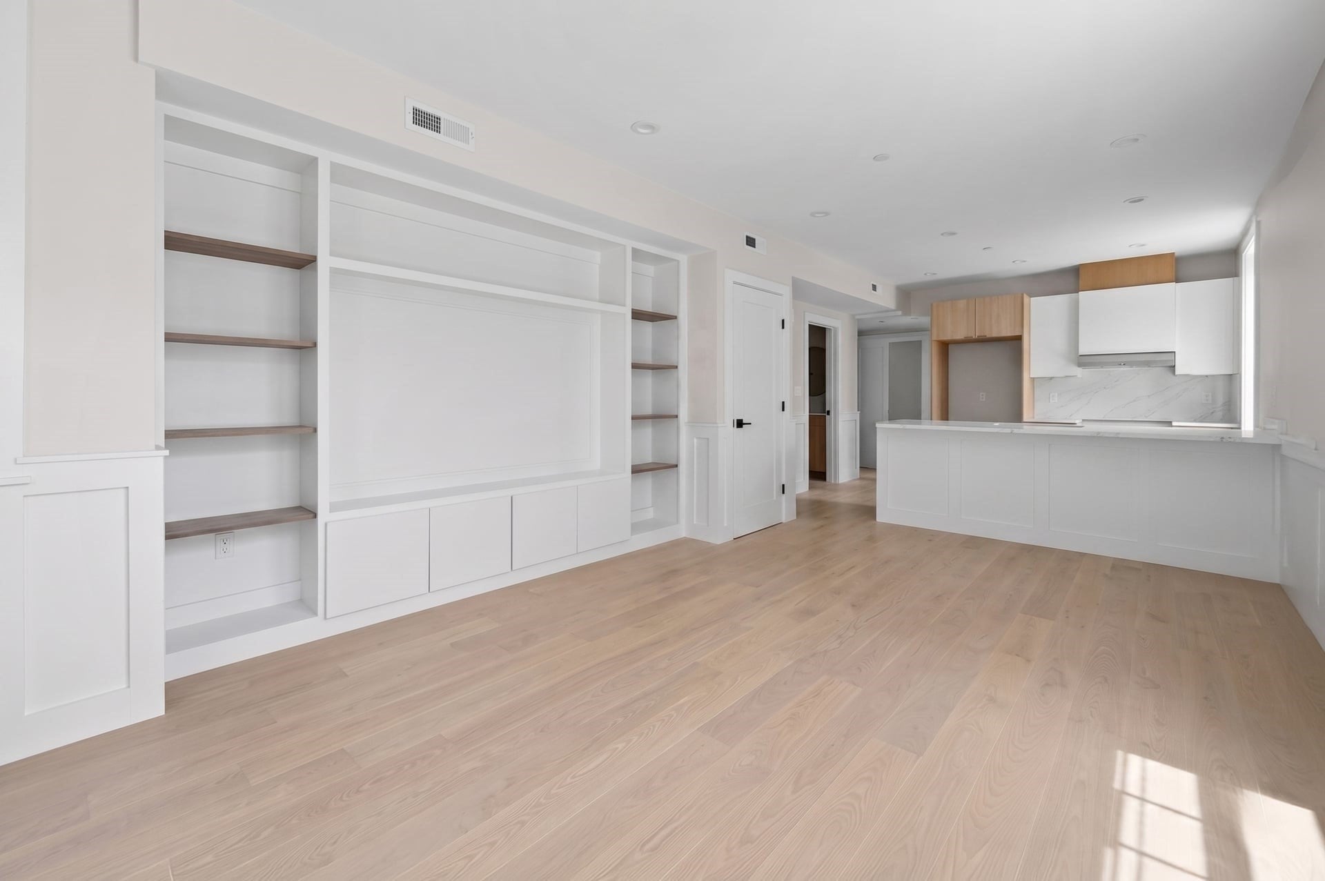 12-B Corinthian Rd B