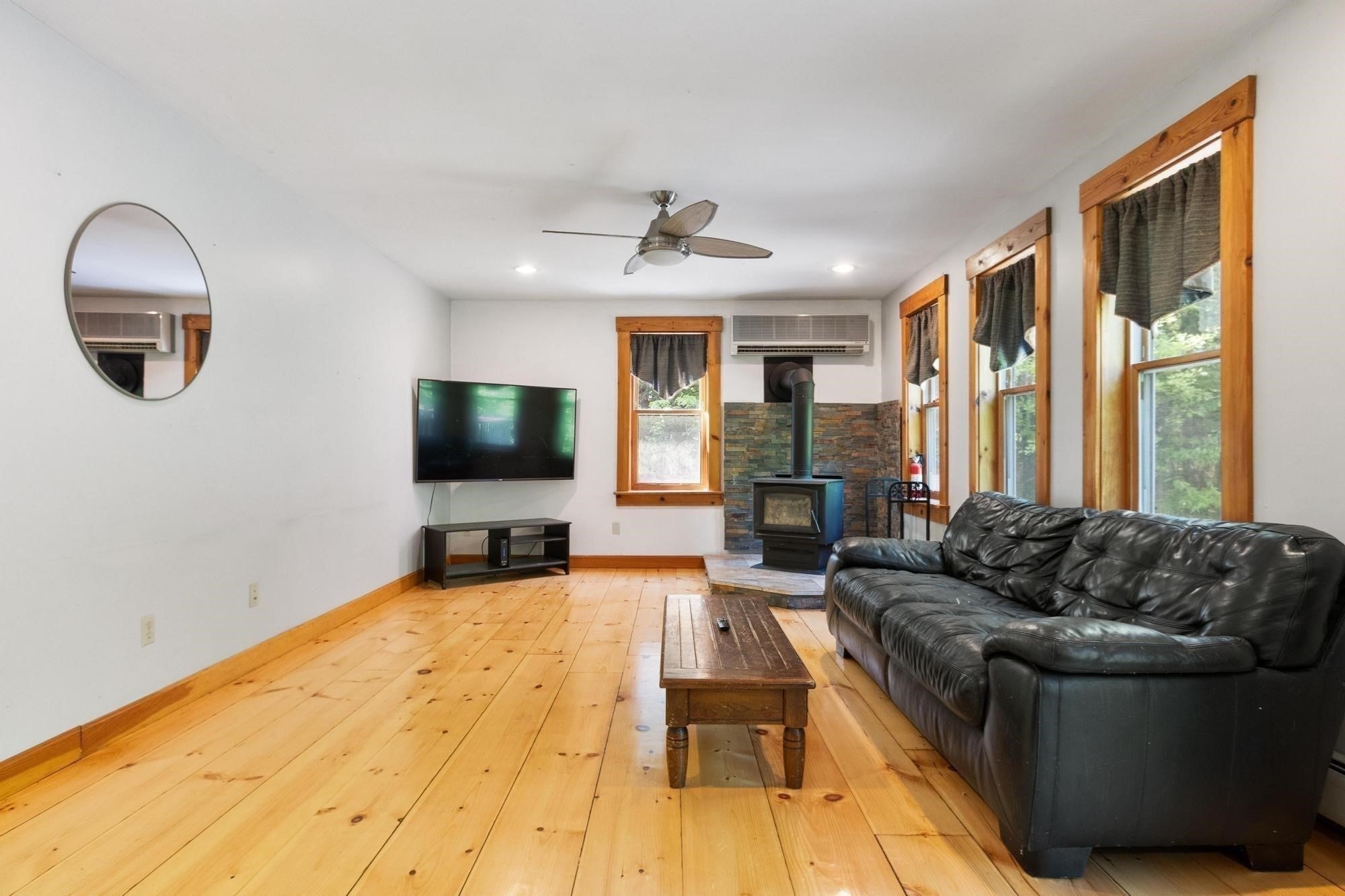 1132 Doe Valley Rd