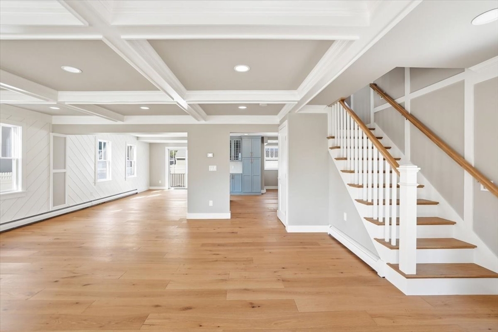 10 Vesper Ave