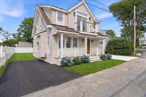 Photo of 10 Vesper Ave, Falmouth, MA 02540 (MLS # 73513142)