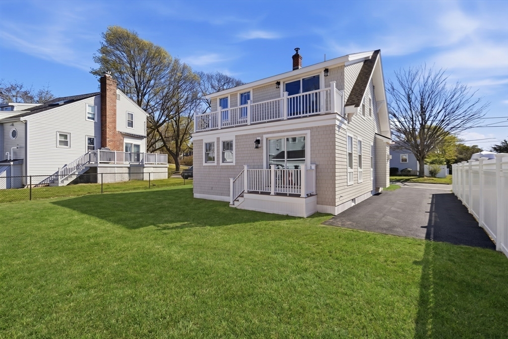 10 Vesper Ave