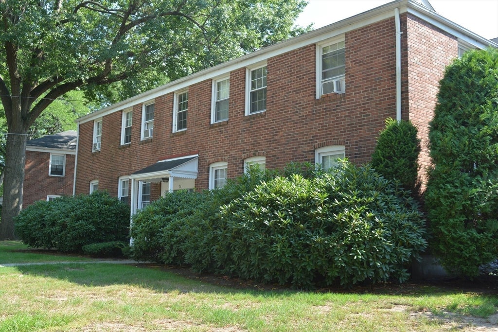 71 Colony Rd #1B, West Springfield, MA Photo #33