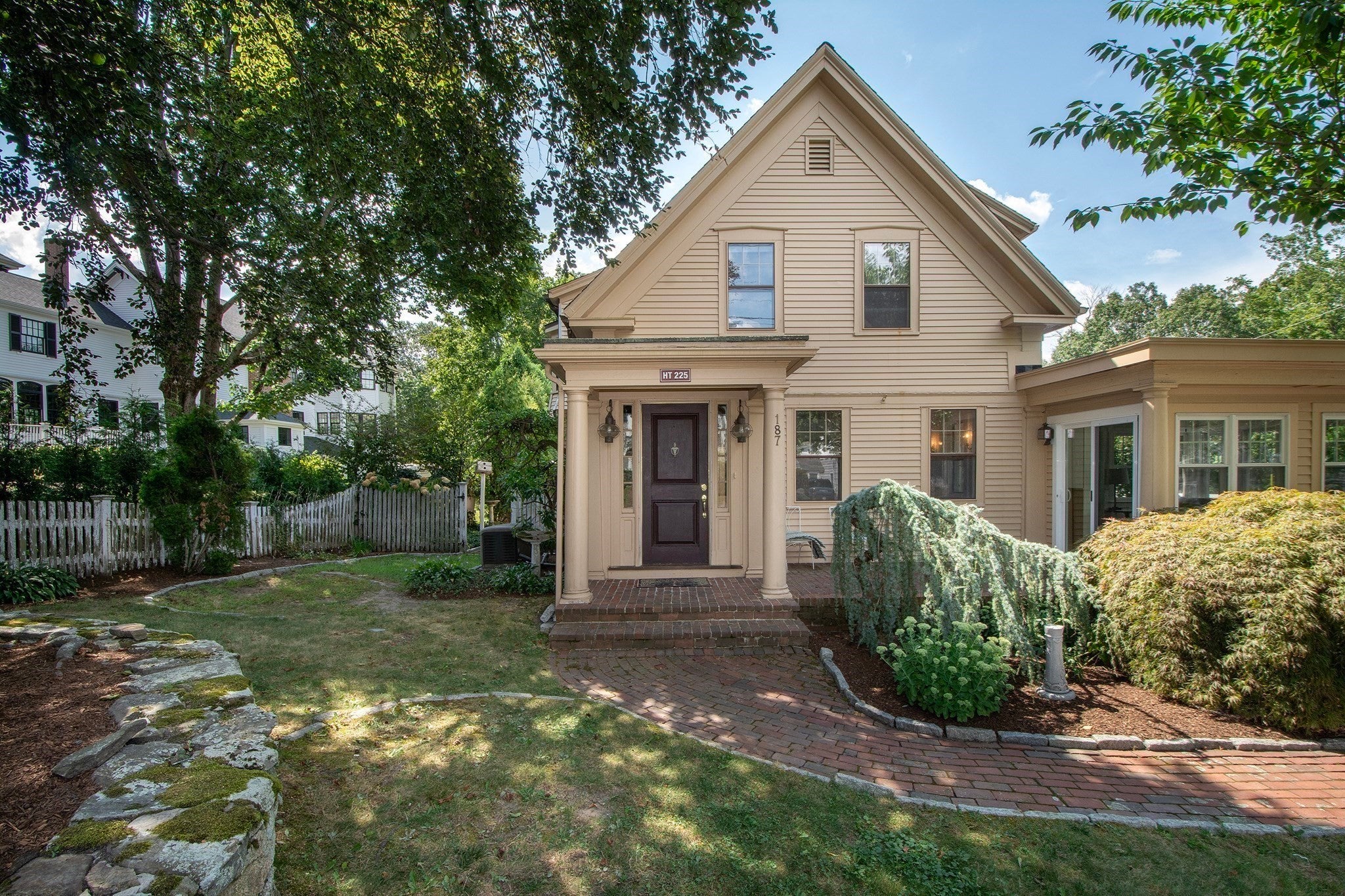 187 S Main St #1, Cohasset, MA, 187 S Main St #1, Cohasset, MA Photo #3