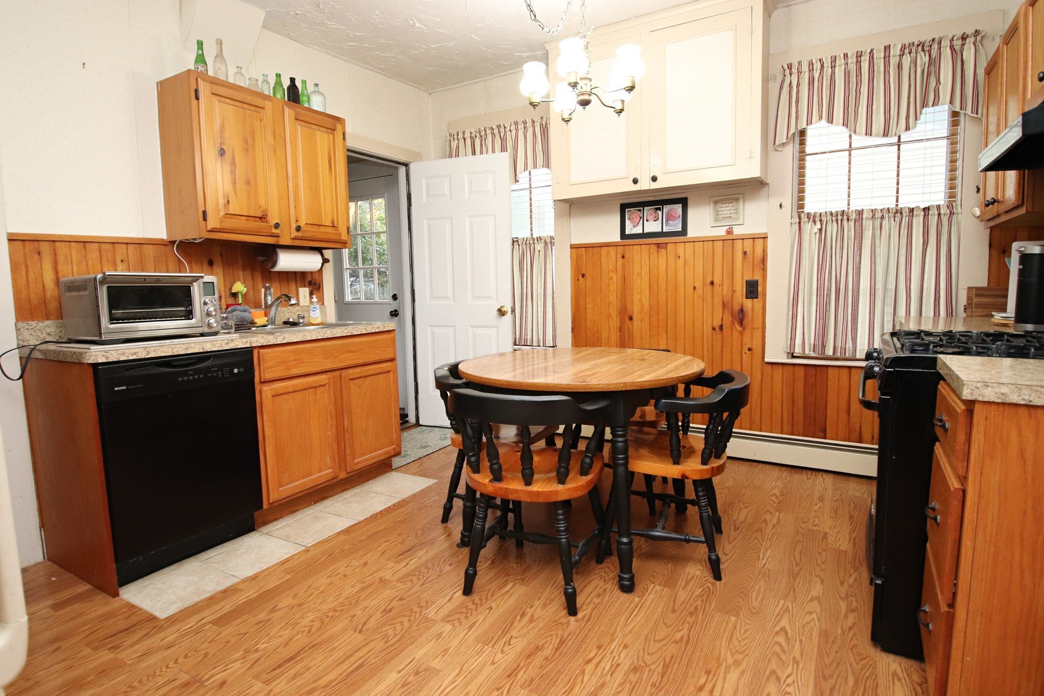 588 Lincoln Avenue, Saugus, MA Photo #6