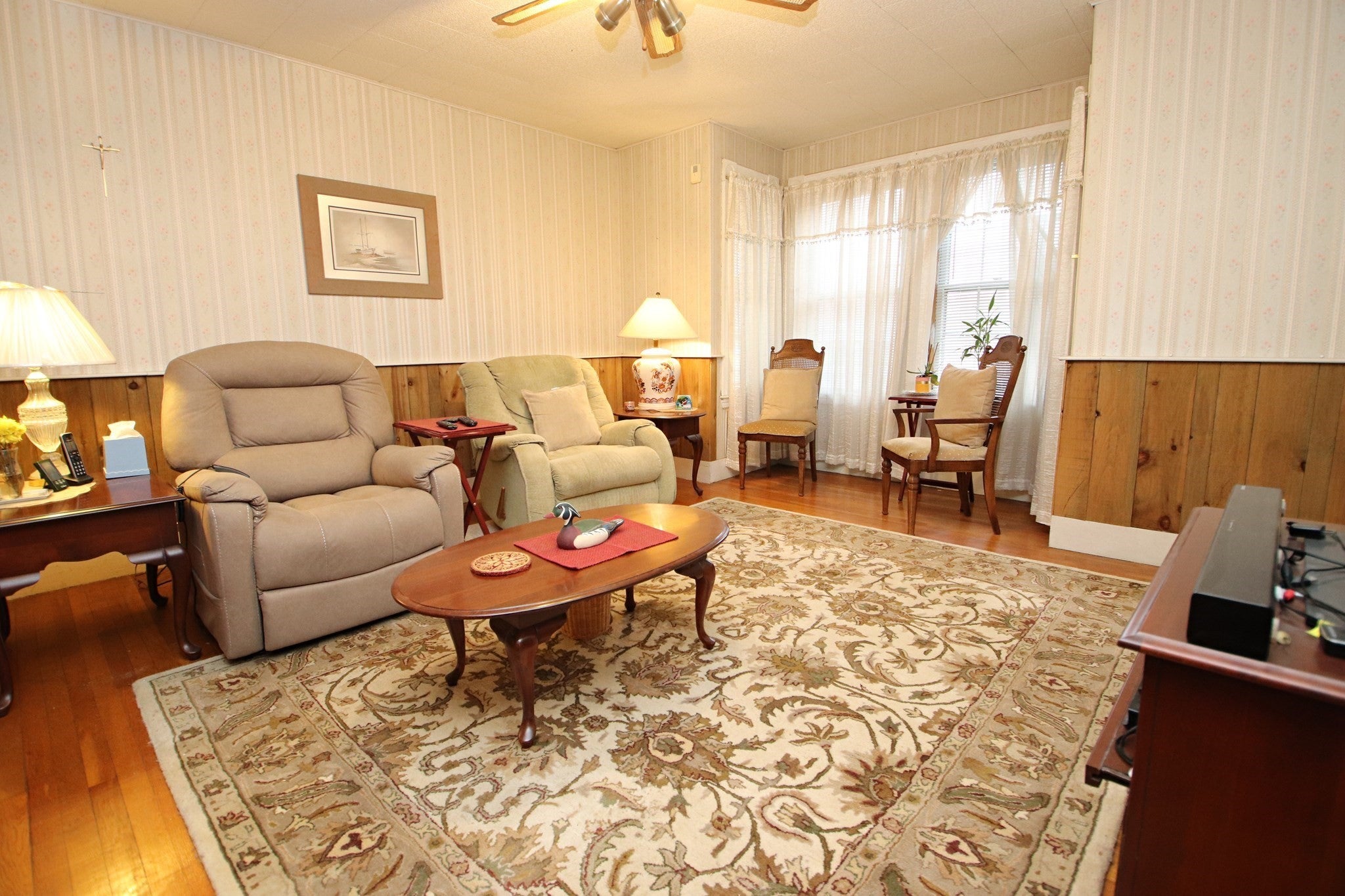 588 Lincoln Avenue, Saugus, MA Photo #28