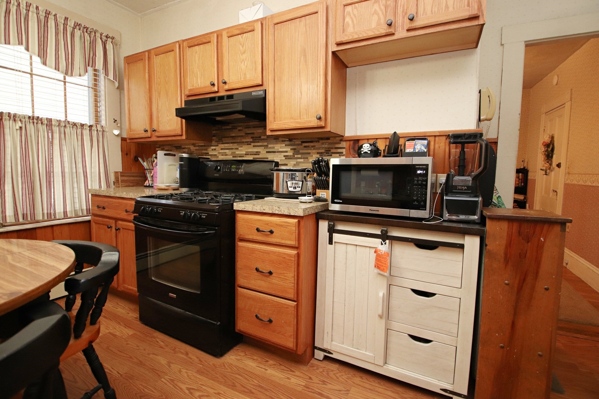 588 Lincoln Avenue, Saugus, MA Photo #7