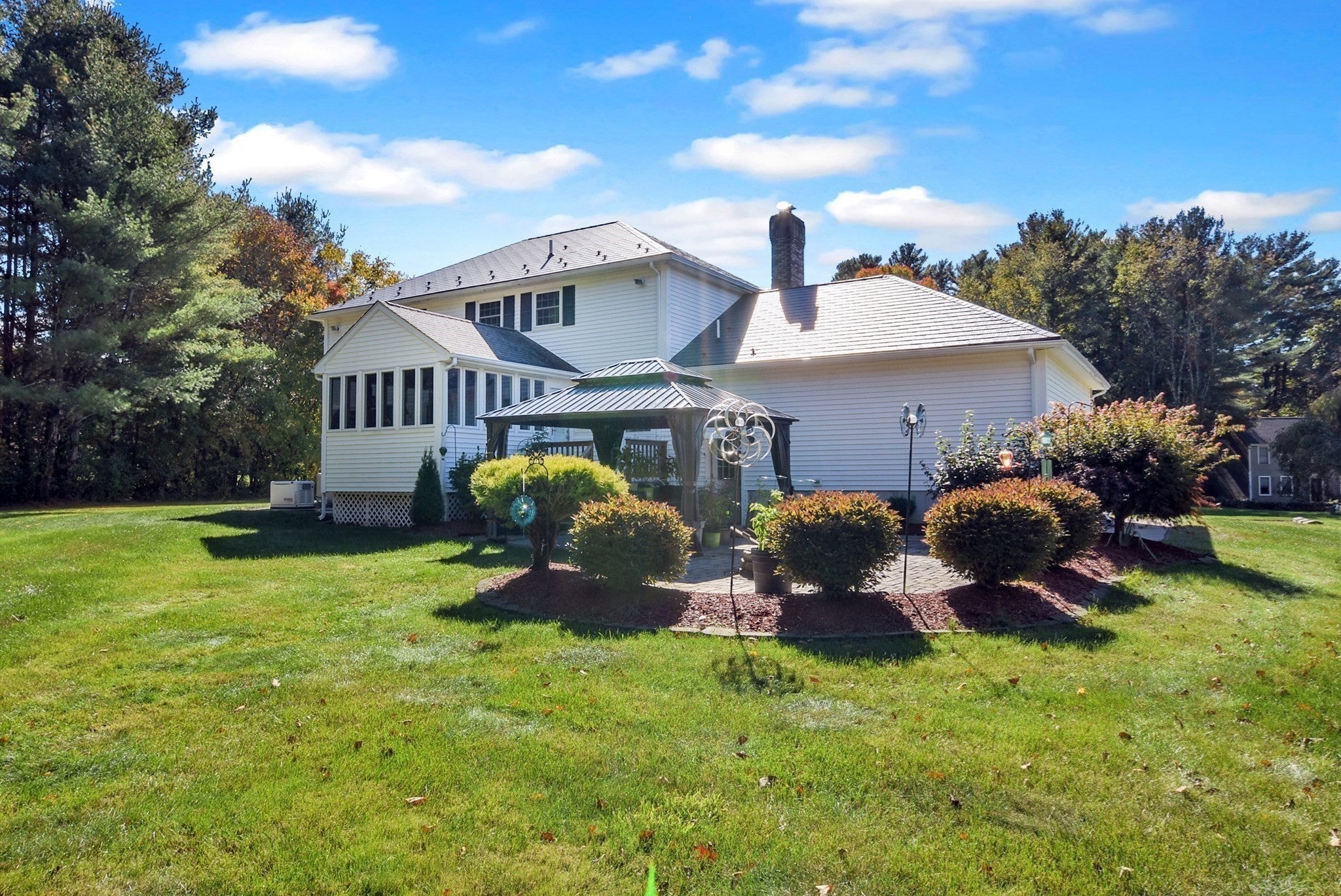 3 Natalie Cir, Franklin, MA Photo #37
