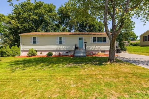 Photo of 14 Grosvenor St, Ayer, MA 01432 (MLS # 73444136)