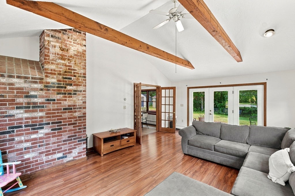 25 Mockingbird Ln