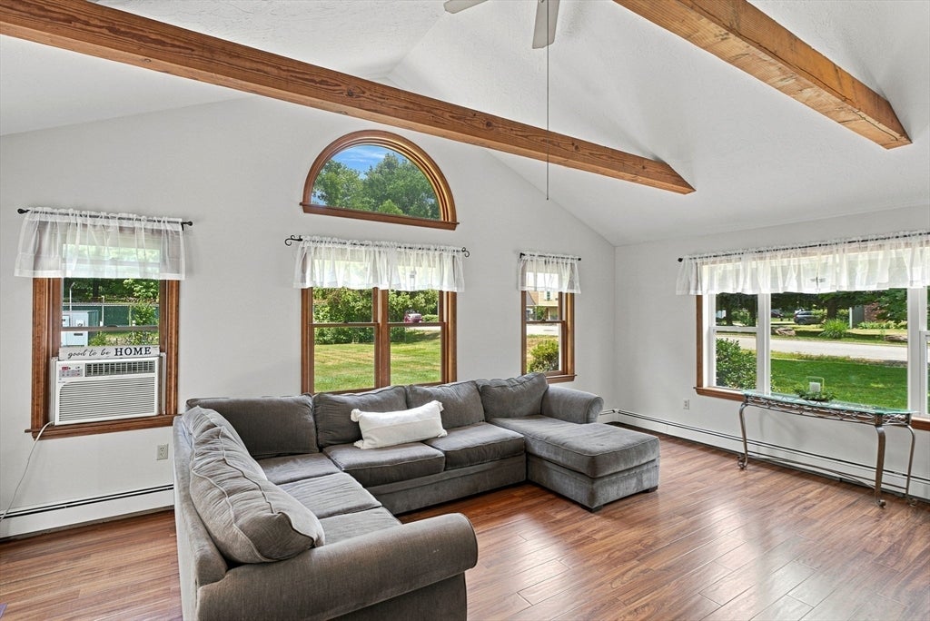 25 Mockingbird Ln