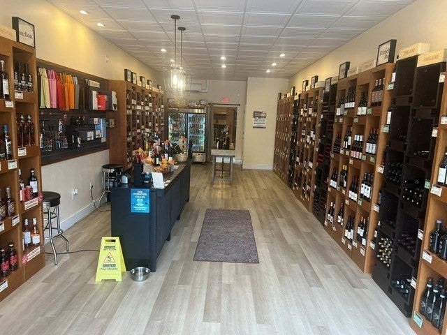 154 Front St 1