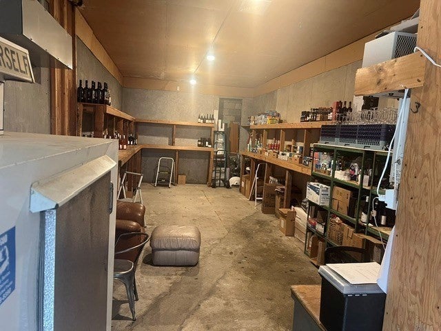 154 Front St 1