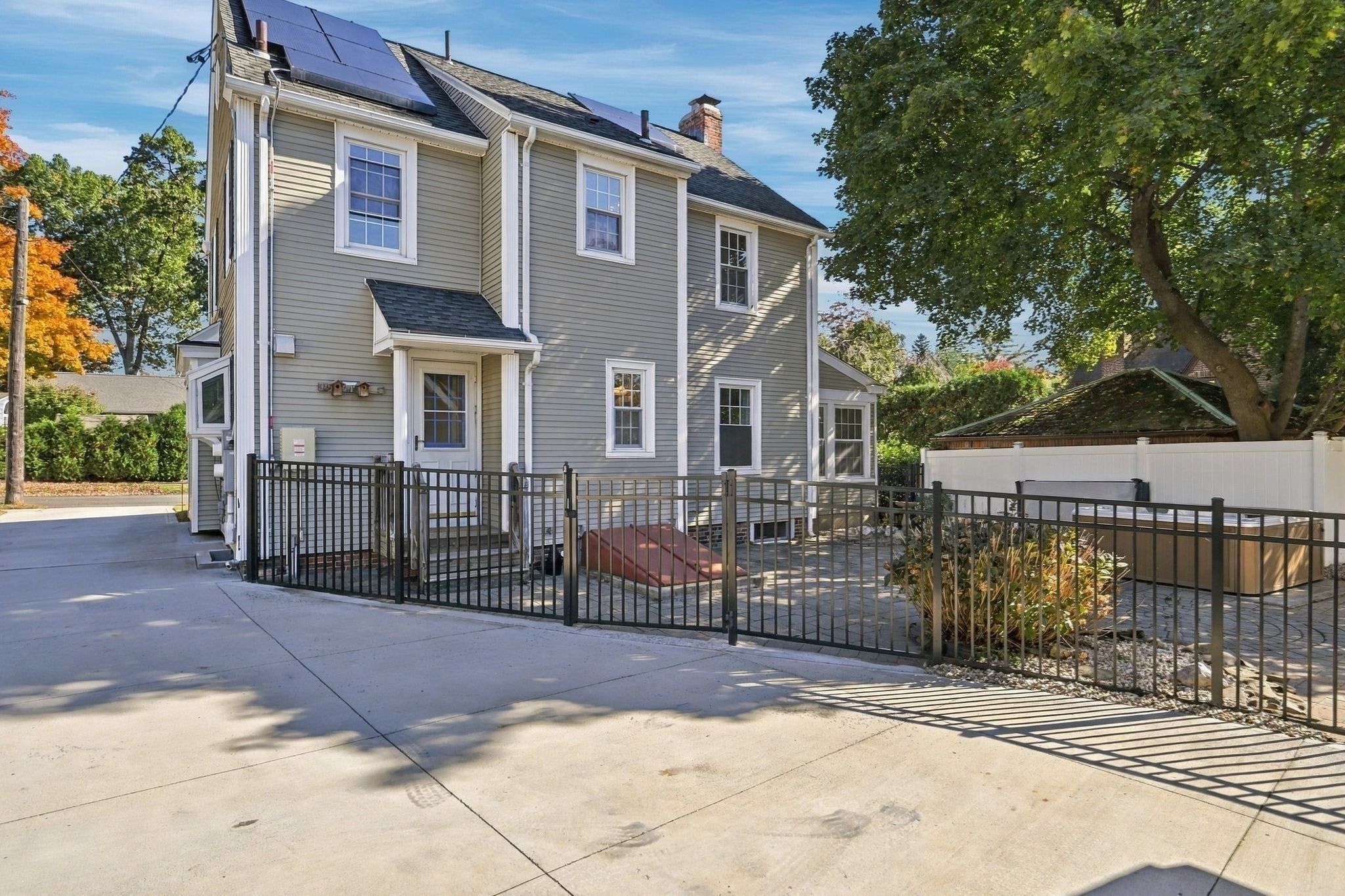 14 Windsor Place