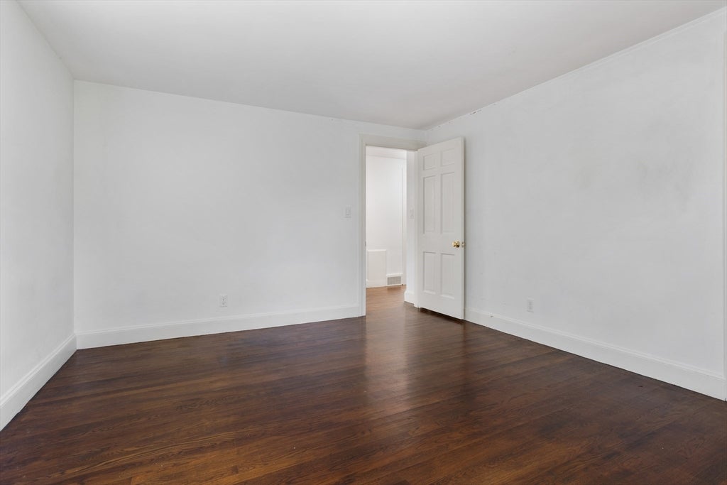 4 Meadowbrook Rd, Dover, MA Photo #20