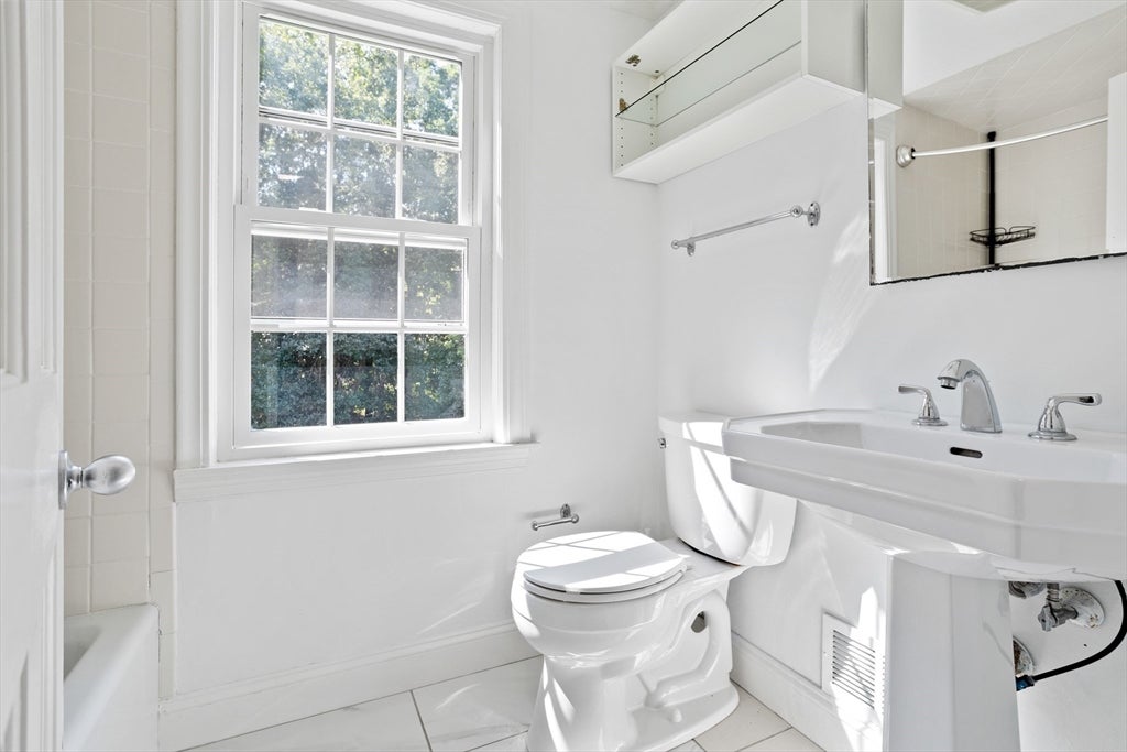 4 Meadowbrook Rd, Dover, MA Photo #17