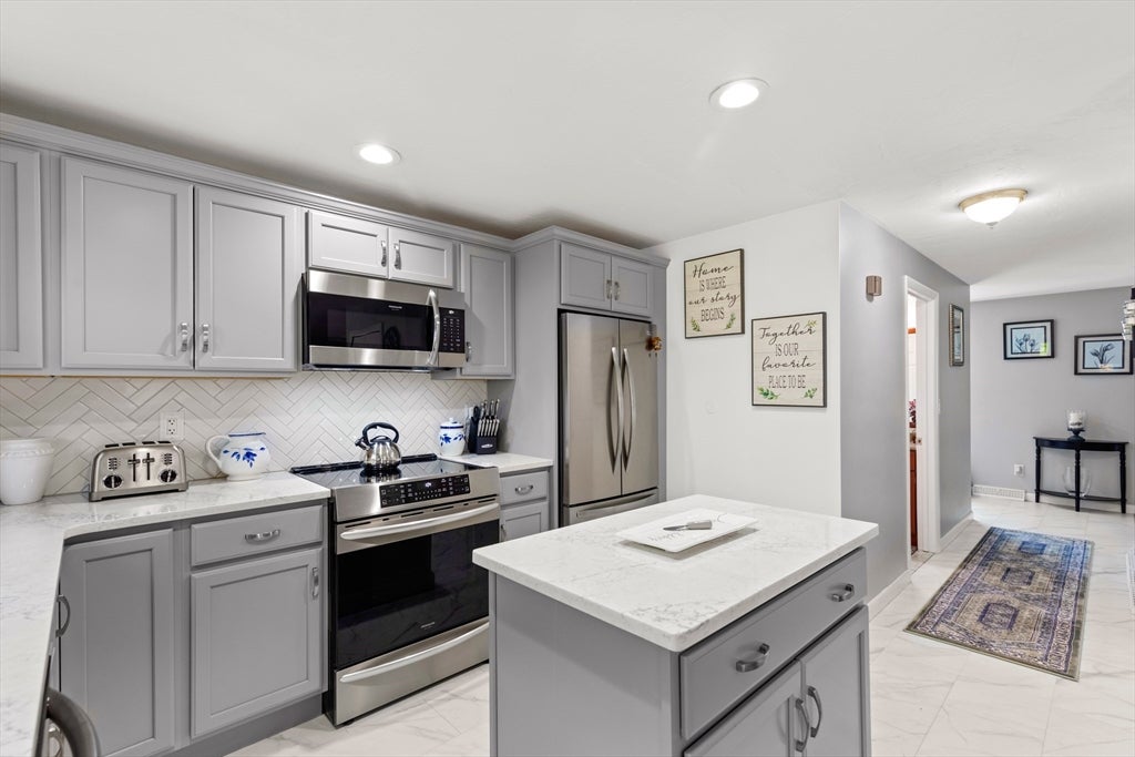 35 Pilgrim Village Road #402, Taunton, MA, 35 Pilgrim Village Road #402, Taunton, MA Photo #21
