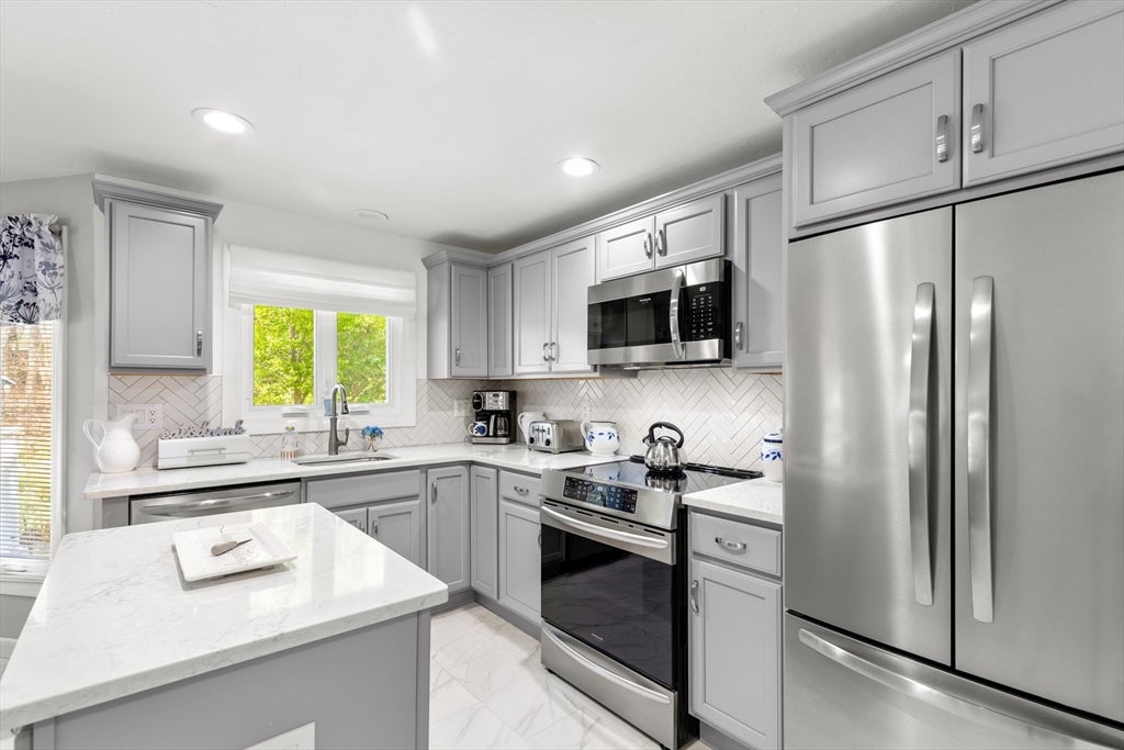 35 Pilgrim Village Road #402, Taunton, MA, 35 Pilgrim Village Road #402, Taunton, MA Photo #18
