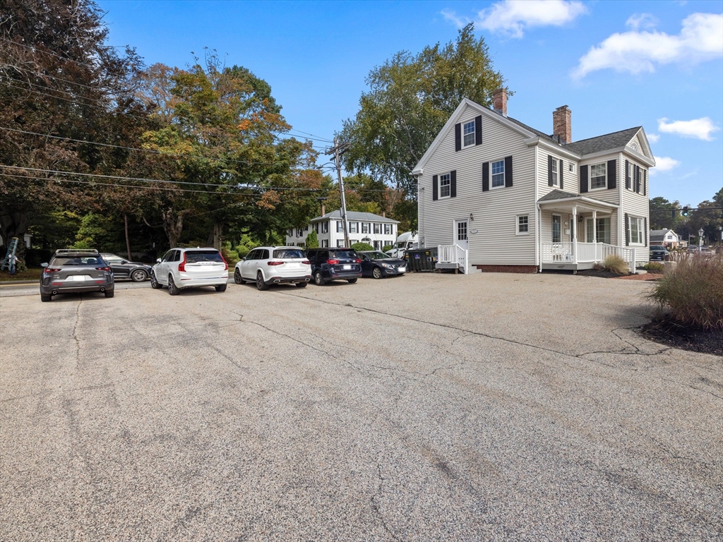 2 Maple Ave
