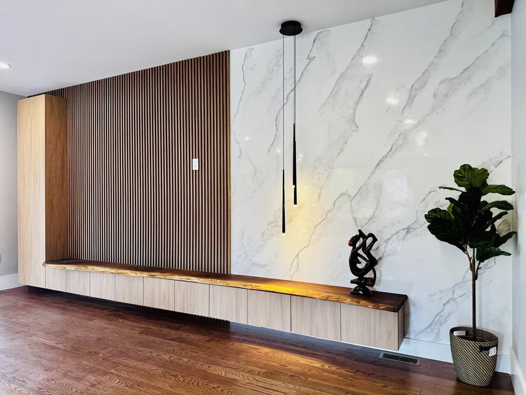 12 Linden St