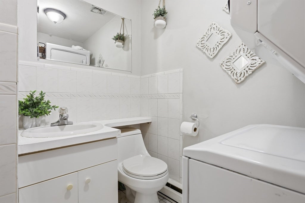 141 Thissell Ave #4, Dracut, MA Photo #13